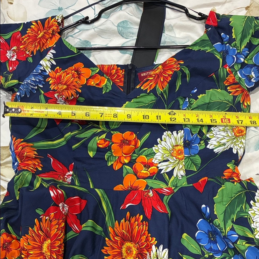 British Retro Dee Dee Floral Dress - Picture 6 of 6